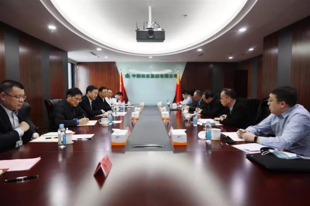 余红辉、林展会见中国国新周渝波、莫德旺一行(图1)