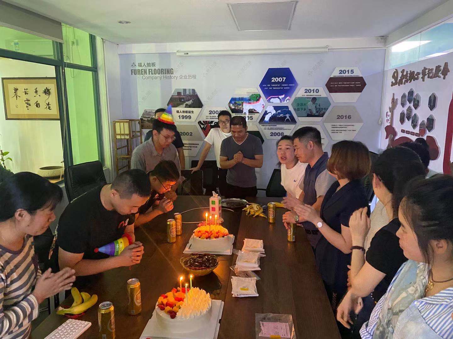 4月员工生日会(图1)